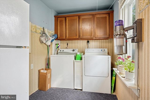 213 WALNUT ST, Jenkintown, PA 19046
