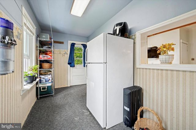 213 WALNUT ST, Jenkintown, PA 19046