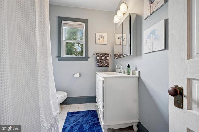 213 WALNUT ST, Jenkintown, PA 19046