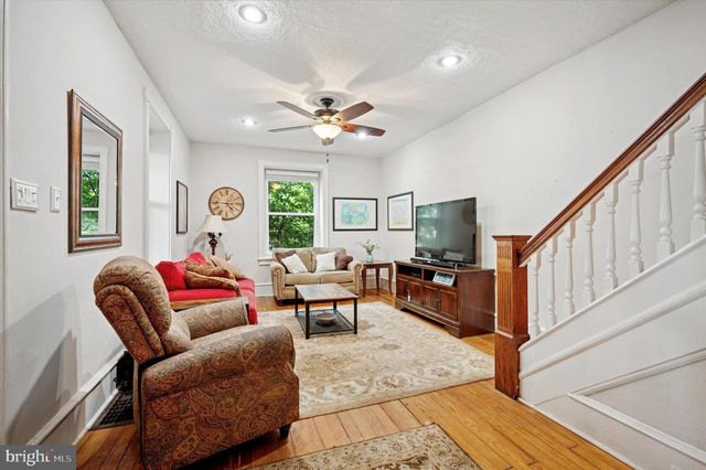 213 WALNUT ST, Jenkintown, PA 19046