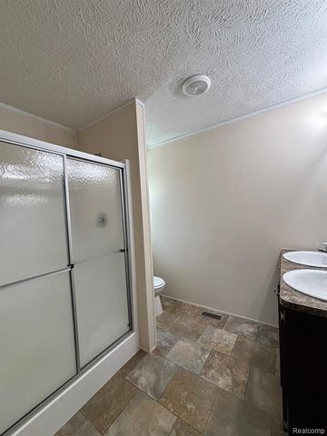 3459 Pine Ridge, Burton, MI 48519