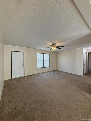 3459 Pine Ridge, Burton, MI 48519