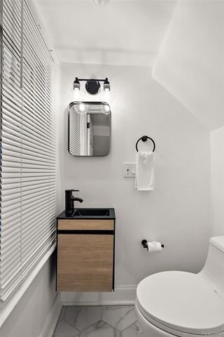 1667 Edison Street, Detroit, MI 48206