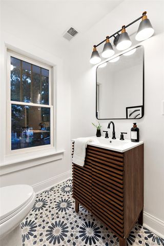 1667 Edison Street, Detroit, MI 48206