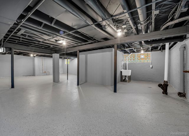 1667 Edison Street, Detroit, MI 48206