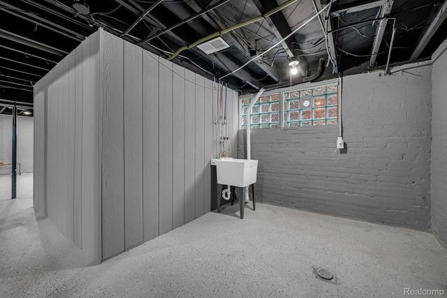 1667 Edison Street, Detroit, MI 48206