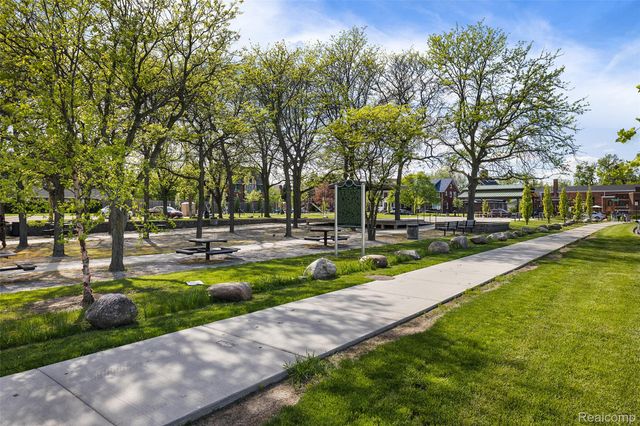 1667 Edison Street, Detroit, MI 48206