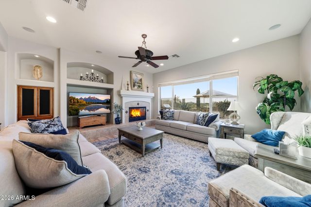 18174 W NARRAMORE Road, Goodyear, AZ 85338