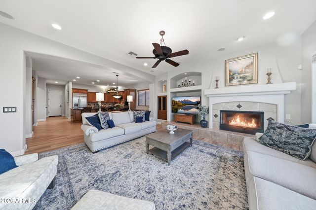 18174 W NARRAMORE Road, Goodyear, AZ 85338