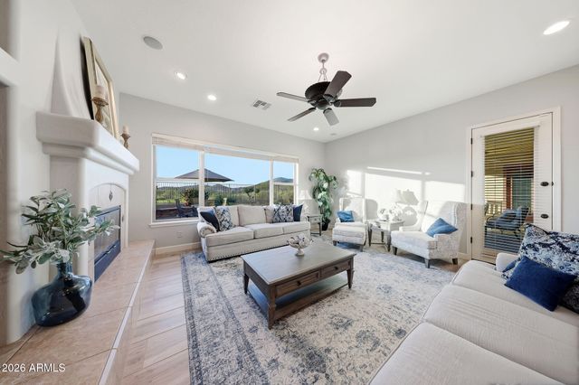 18174 W NARRAMORE Road, Goodyear, AZ 85338