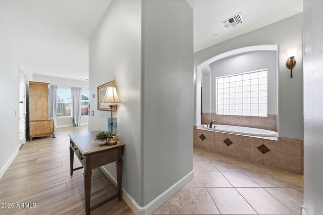 18174 W NARRAMORE Road, Goodyear, AZ 85338