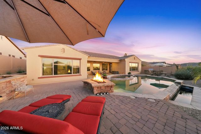 18174 W NARRAMORE Road, Goodyear, AZ 85338