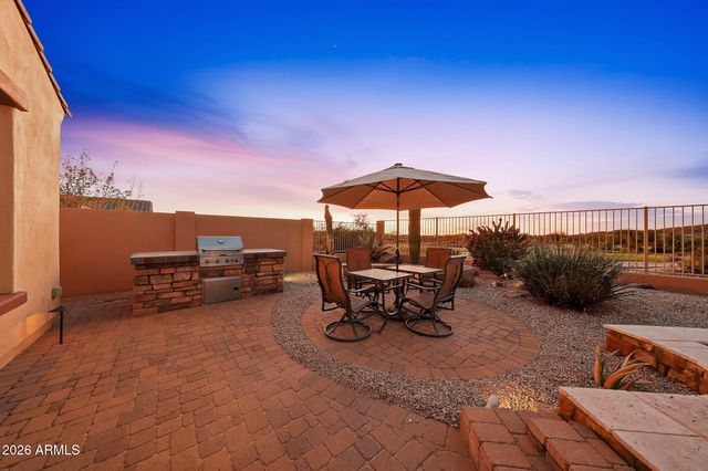 18174 W NARRAMORE Road, Goodyear, AZ 85338