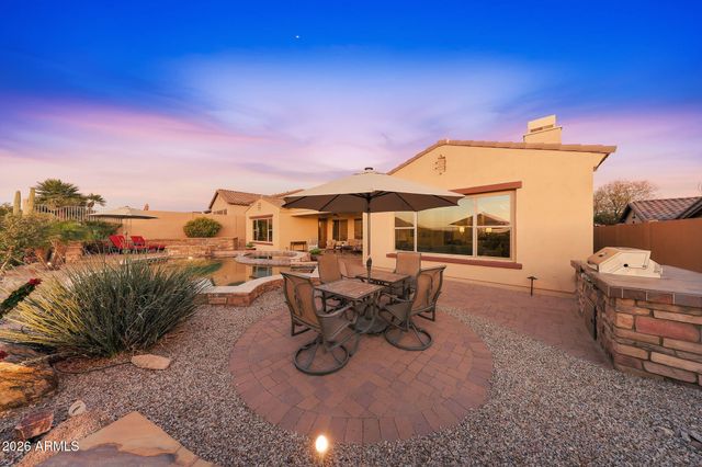 18174 W NARRAMORE Road, Goodyear, AZ 85338