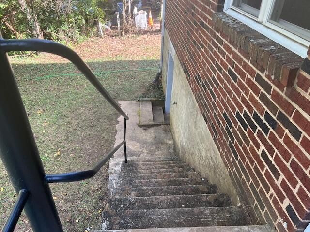 913 Myrtle RD, Martinsville, VA 24112