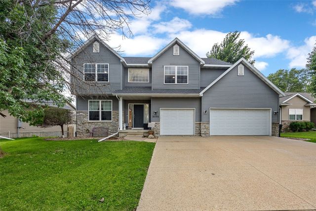 3102 Falcon View Court SW, Cedar Rapids, IA 52404