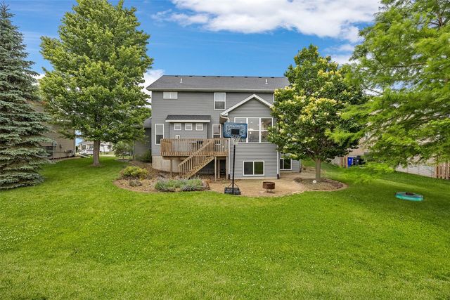 3102 Falcon View Court SW, Cedar Rapids, IA 52404