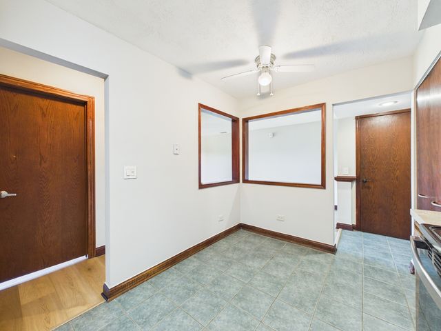 2222 S Goebbert Road 358, Arlington Heights, IL 60005