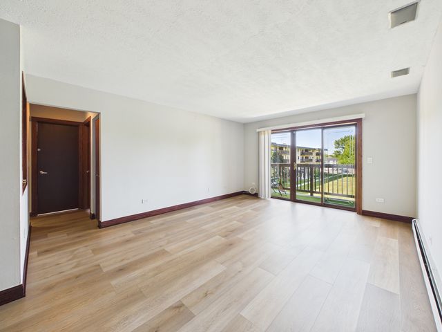 2222 S Goebbert Road 358, Arlington Heights, IL 60005