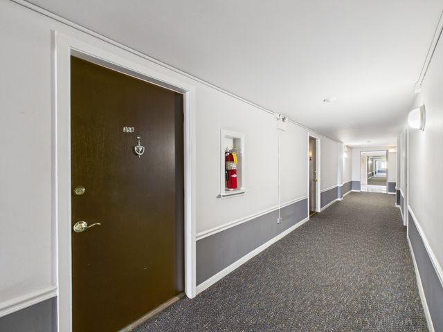 2222 S Goebbert Road 358, Arlington Heights, IL 60005