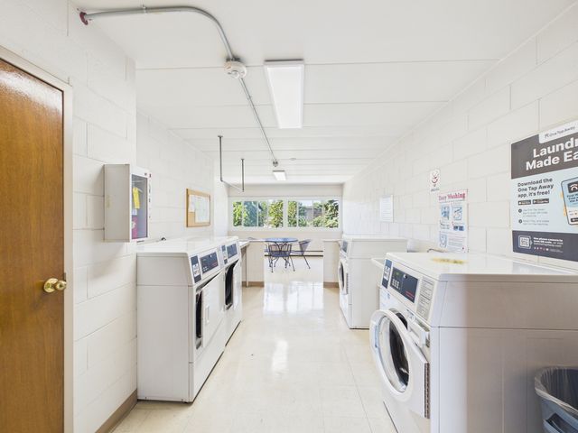 2222 S Goebbert Road 358, Arlington Heights, IL 60005