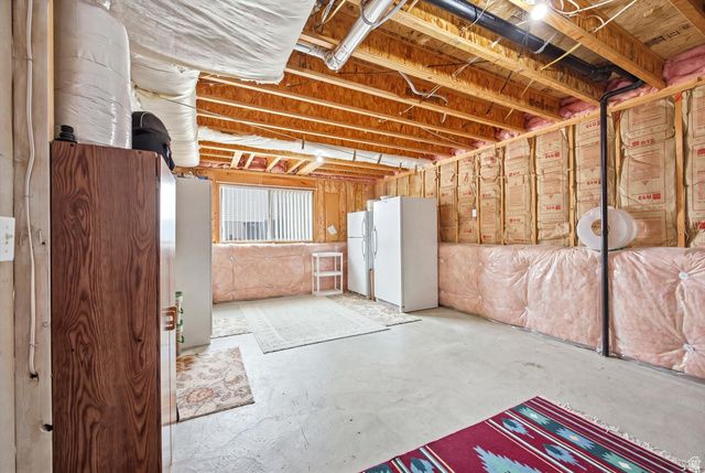 6111 W 5900 S, Hooper, UT 84315