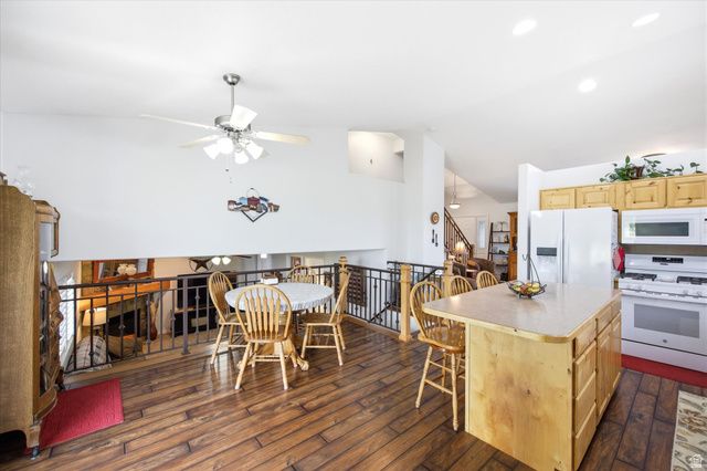 6111 W 5900 S, Hooper, UT 84315