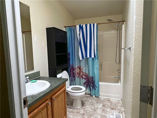 3746 N Bouse Road, Golden Valley, AZ 86413