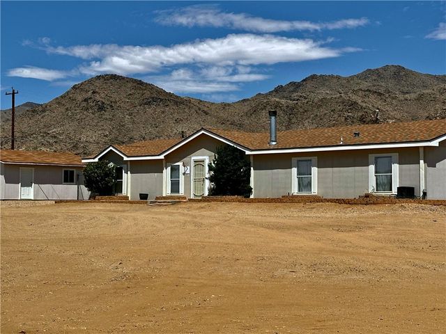 3746 N Bouse Road, Golden Valley, AZ 86413