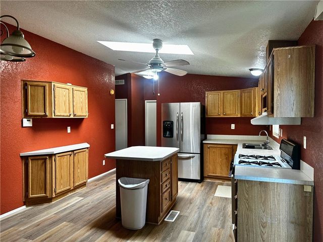 3746 N Bouse Road, Golden Valley, AZ 86413