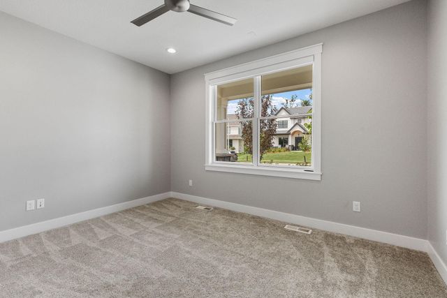 2732 Bentley Drive SW, Rochester, MN 55902