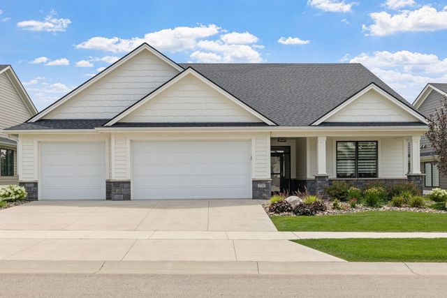 2732 Bentley Drive SW, Rochester, MN 55902