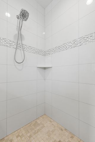 2732 Bentley Drive SW, Rochester, MN 55902