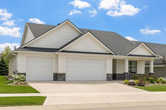 2732 Bentley Drive SW, Rochester, MN 55902