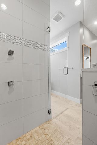 2732 Bentley Drive SW, Rochester, MN 55902