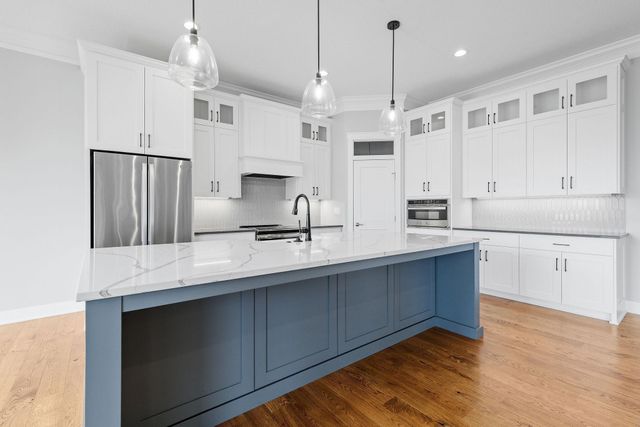 2732 Bentley Drive SW, Rochester, MN 55902