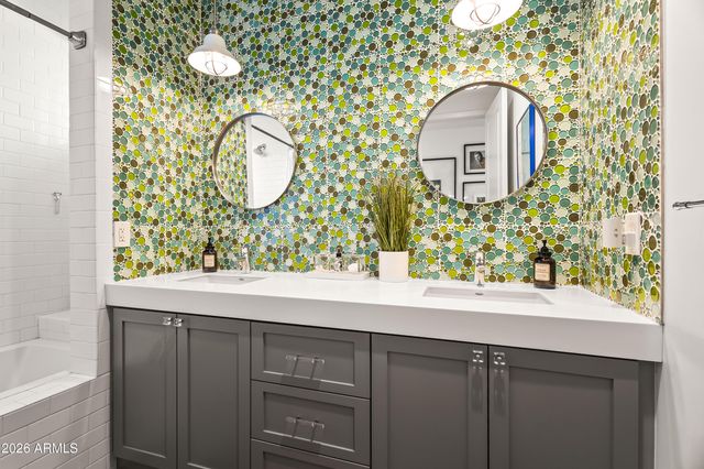 6919 E VISTA Drive, Paradise Valley, AZ 85253