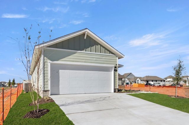 112 Bountiful LN, Elgin, TX 78621