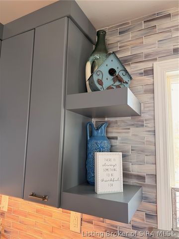 8115 N Skyline Drive, Floyds Knobs, IN 47119