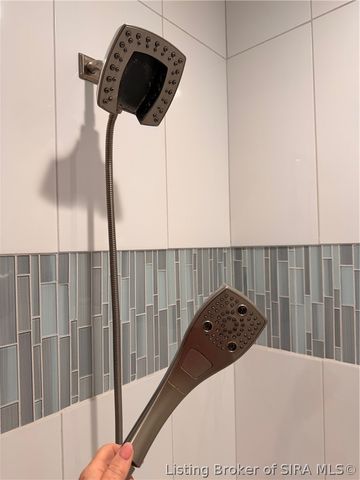 8115 N Skyline Drive, Floyds Knobs, IN 47119