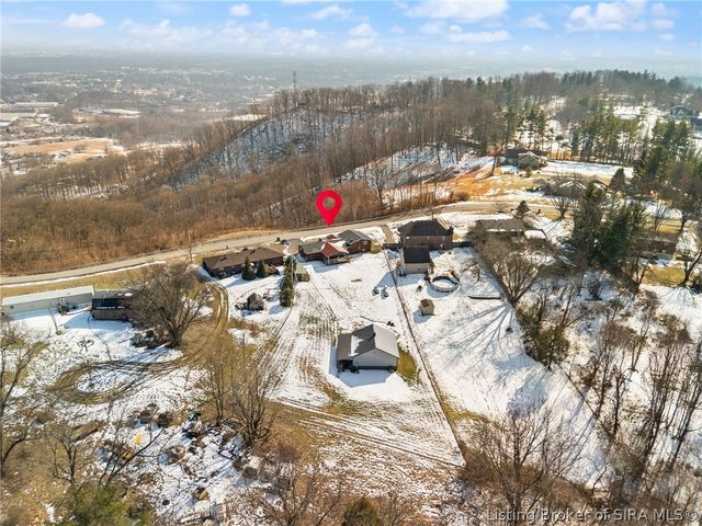 8115 N Skyline Drive, Floyds Knobs, IN 47119