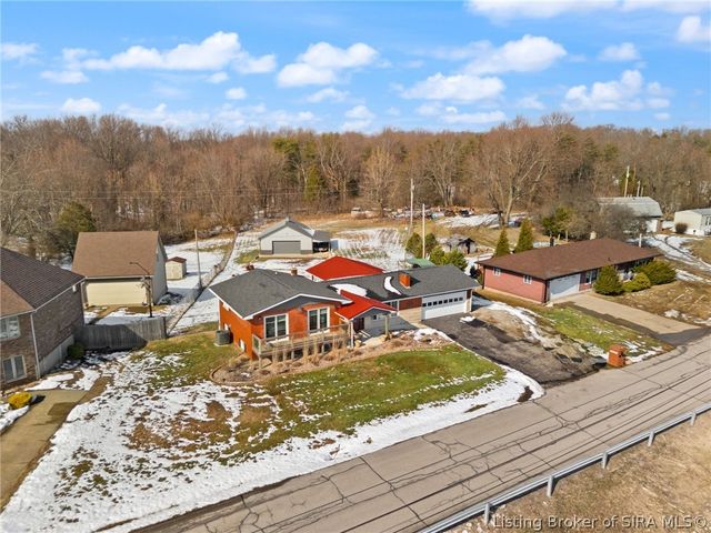 8115 N Skyline Drive, Floyds Knobs, IN 47119