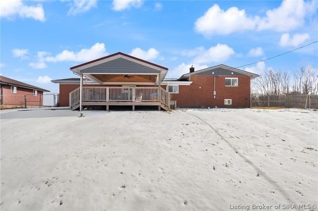 8115 N Skyline Drive, Floyds Knobs, IN 47119