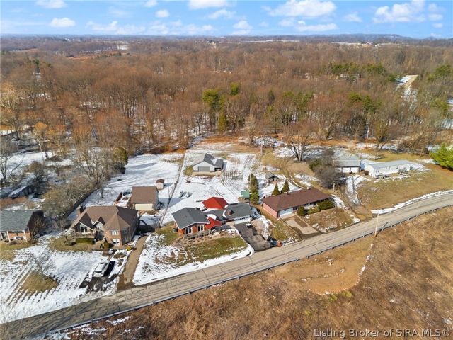 8115 N Skyline Drive, Floyds Knobs, IN 47119