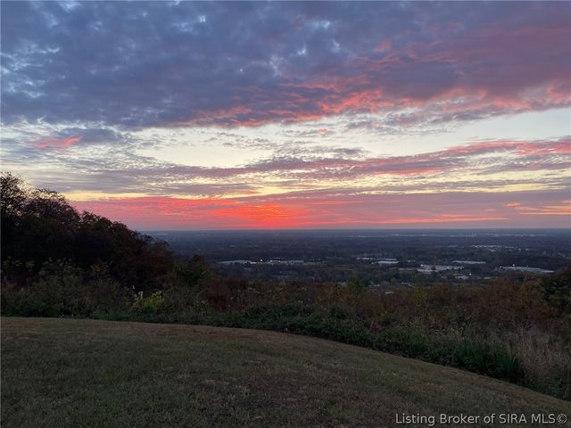 8115 N Skyline Drive, Floyds Knobs, IN 47119