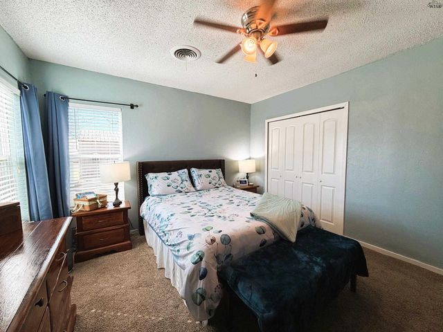 409 N HAMMOND STREET, Henrietta, TX 76365