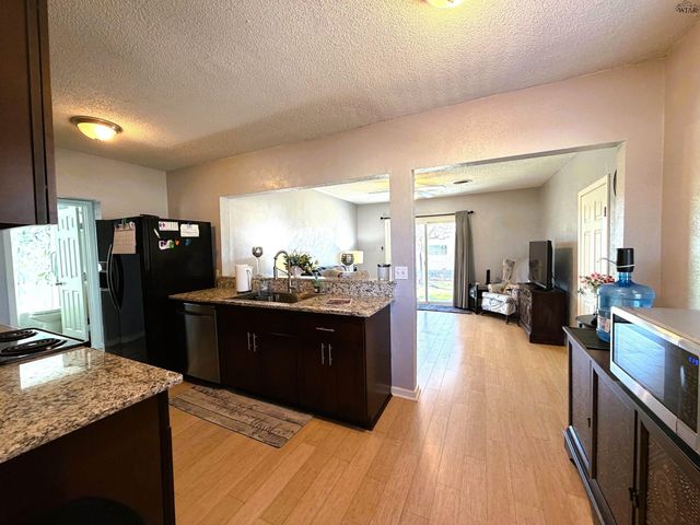 409 N HAMMOND STREET, Henrietta, TX 76365