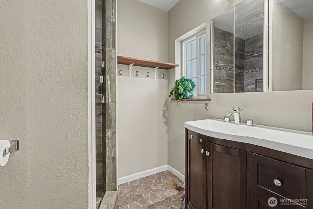 214 Pe Ell Avenue W, Pe Ell, WA 98572