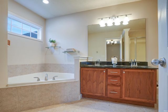 11918 WAYLAND Court, Evansville, IN 47725