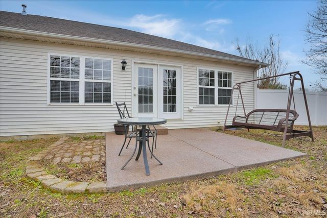 11918 WAYLAND Court, Evansville, IN 47725